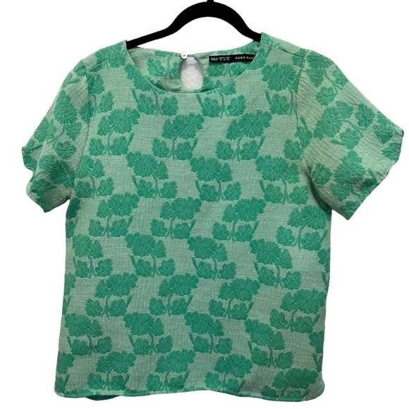 Zara Basic Jacquard Print Green Top, Womens medium, Button Closure Back - Picture 2 of 7